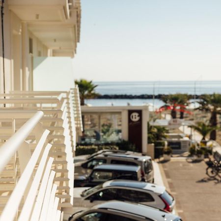 Baldinini Hotel Римини Экстерьер фото